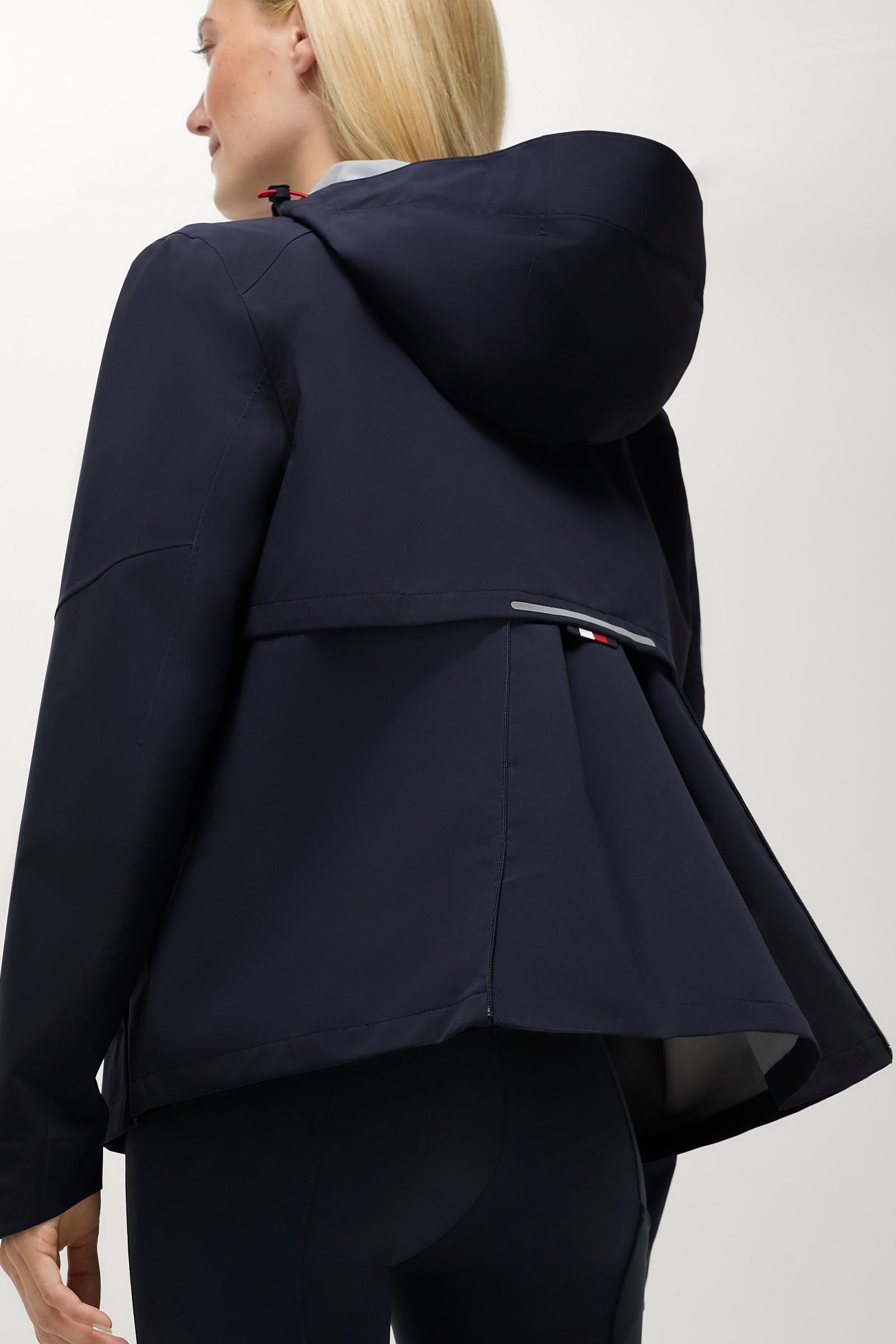 Tommy Hilfiger Equestrian Upland chaqueta impermeable para mujer compatible con airbag