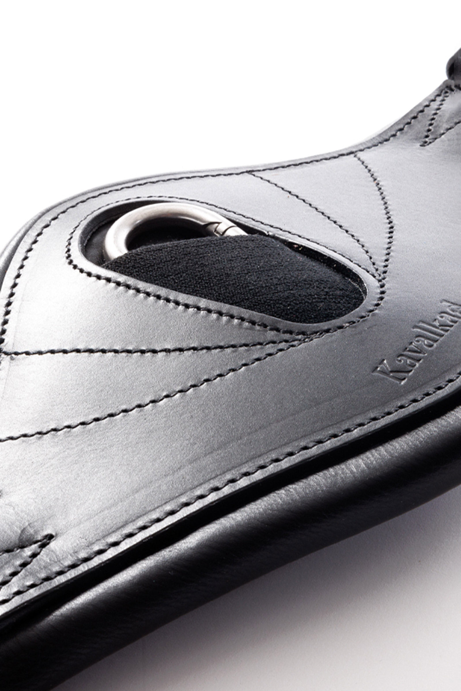 Kavalkade Julius Cincha Corto de Cuero Aceitado con Elástico