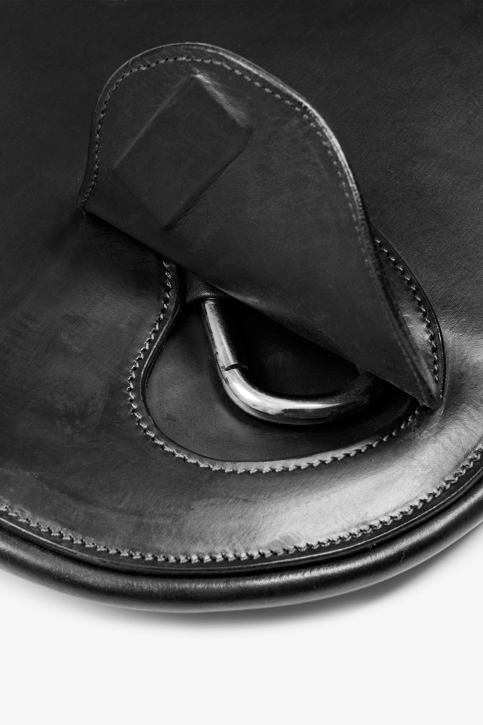 Cincha Barriguera Corta Anat&oacute;mica con Im&aacute;n LeMieux Gel-Tek