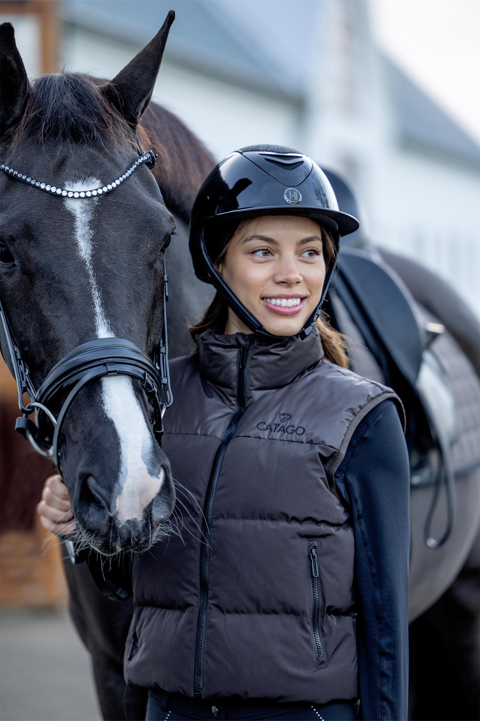 Casco de Equitación Brillo Brillante OneK Avance