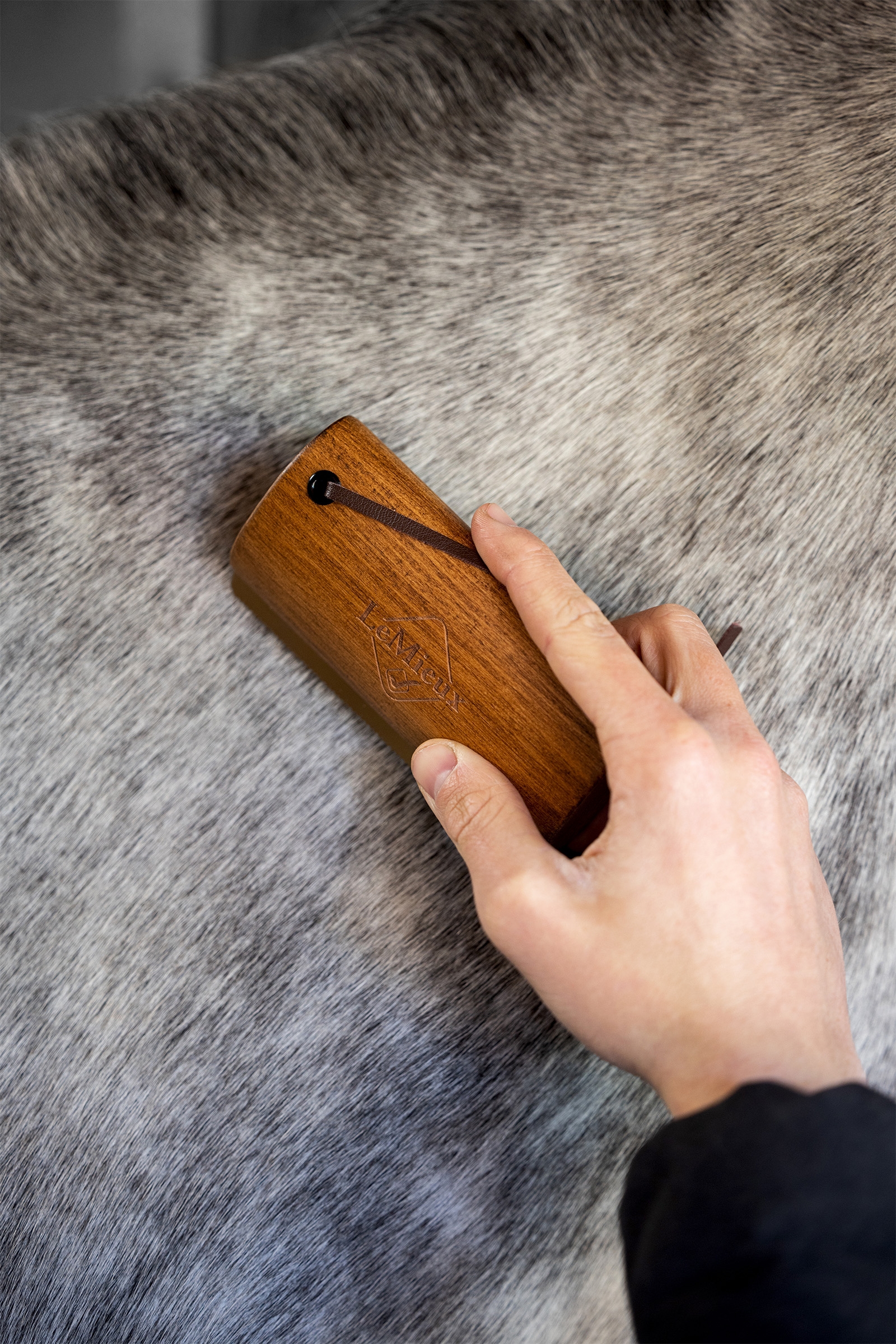 Peine para mudar de ropa artesanal LeMieux