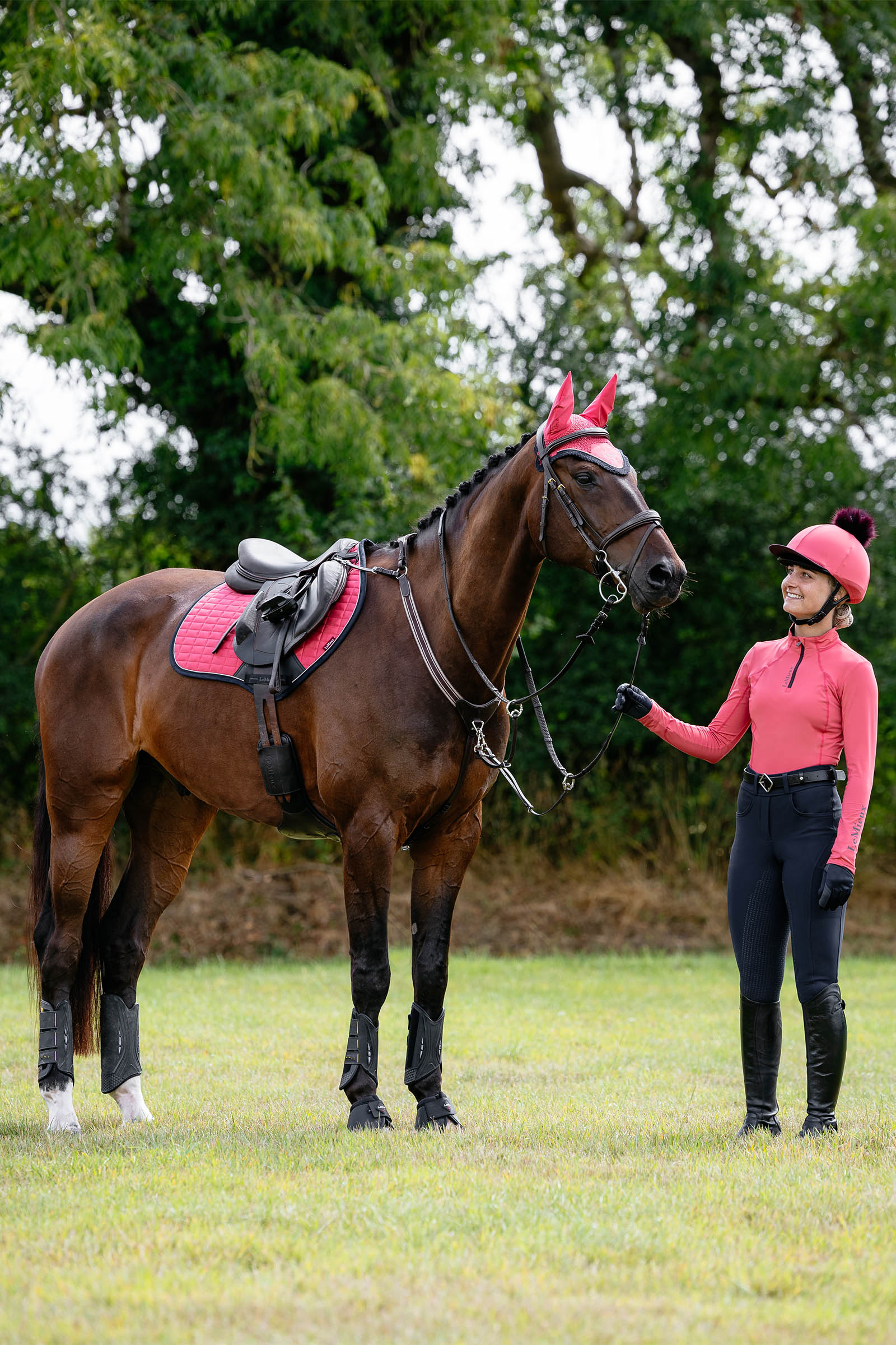 LeMieux Suede Square CC Mantilla de Salto