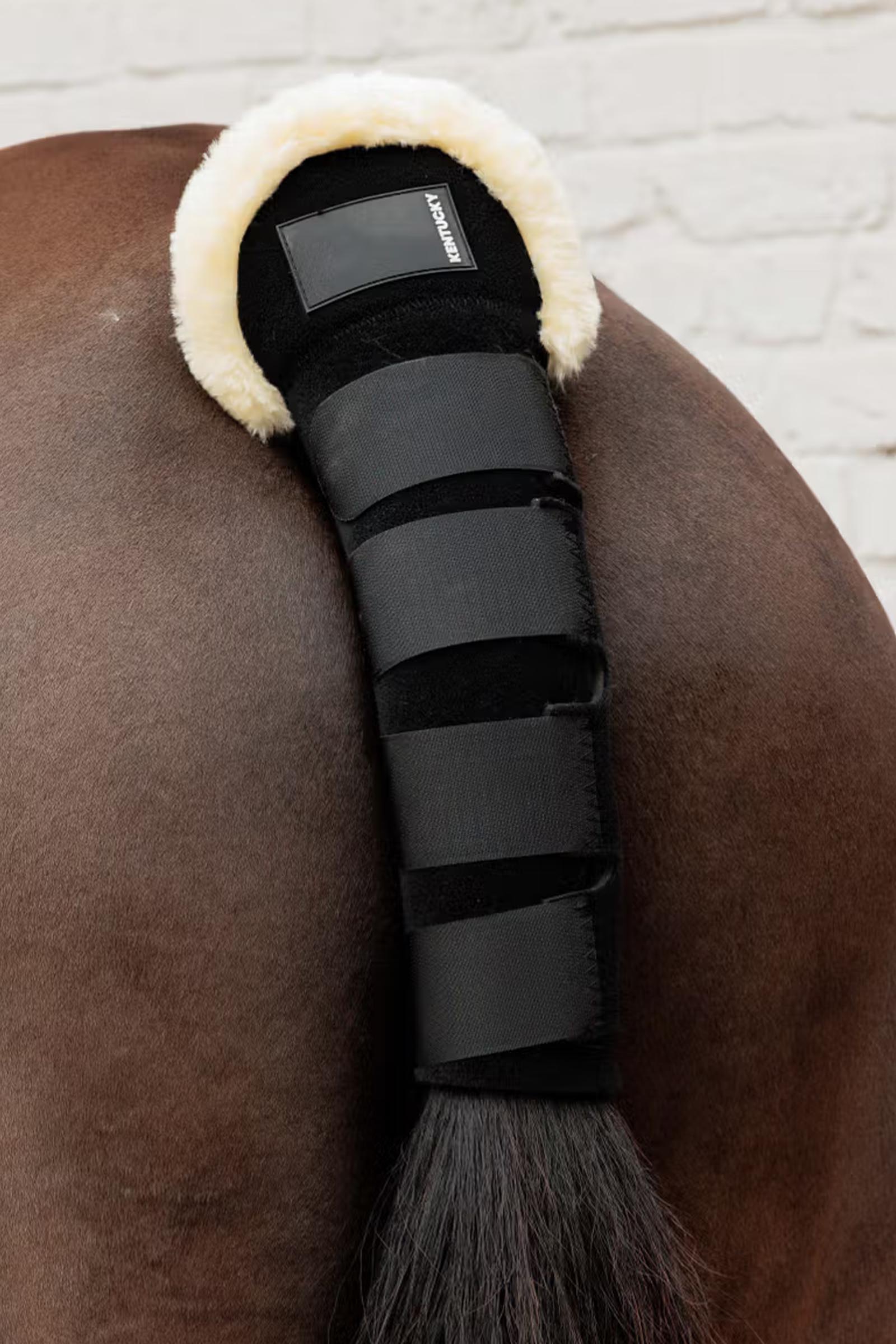 Kentucky Horsewear protector de cola de piel de oveja  