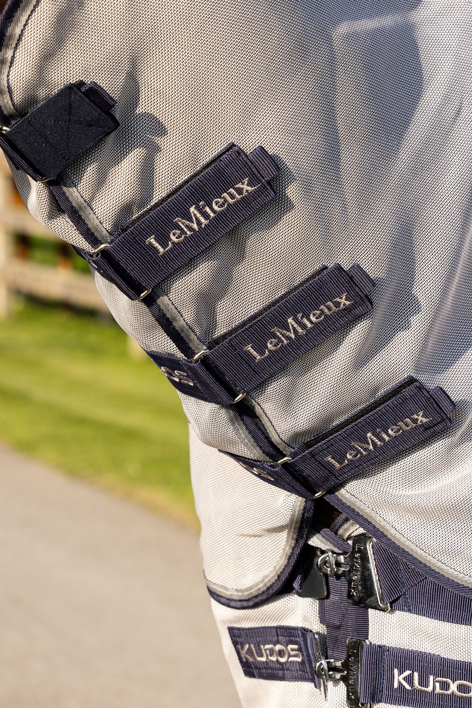 LeMieux Kudos Gladiator manta antimoscas