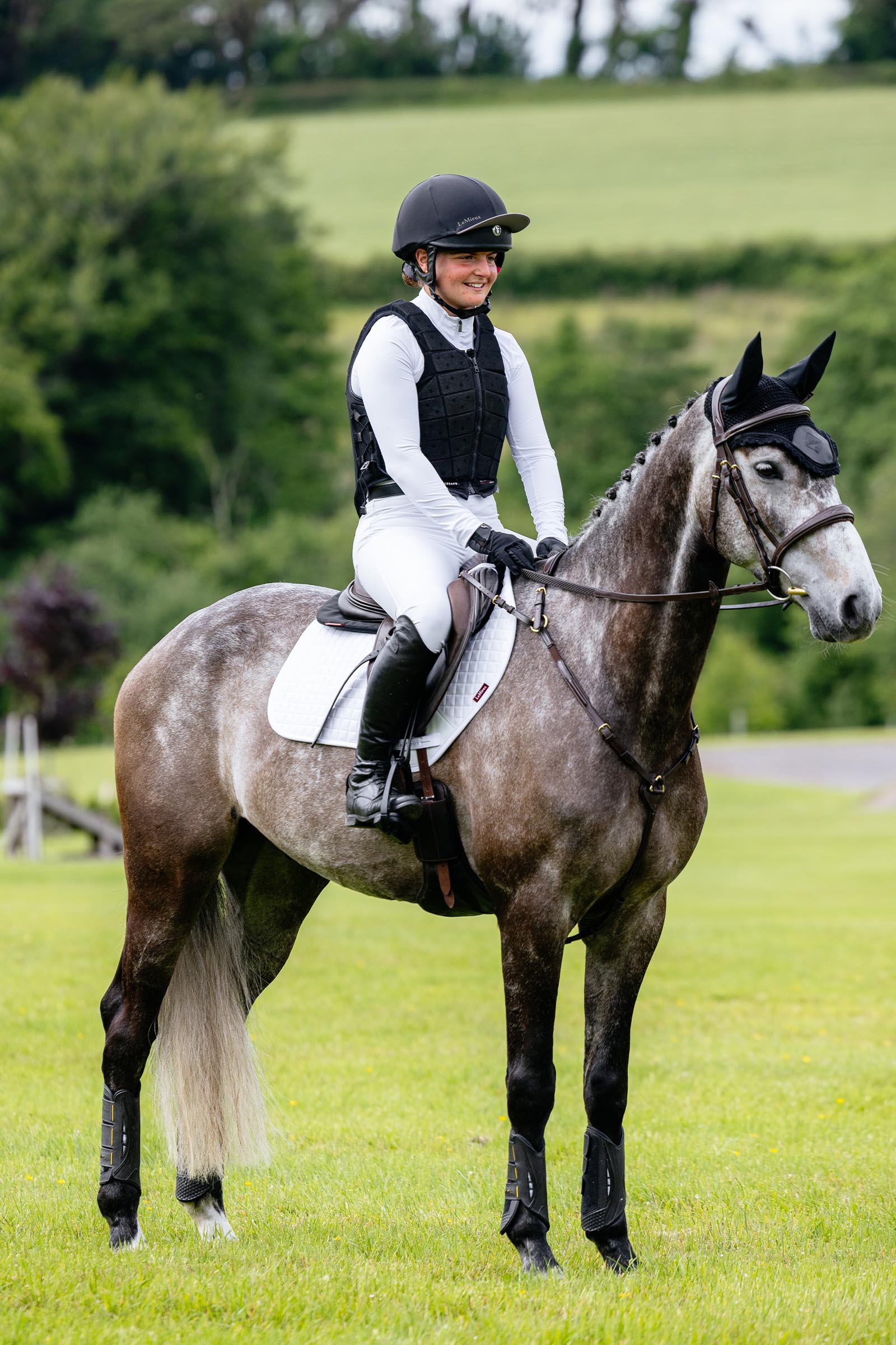 LeMieux Close Contact sudadero de ante