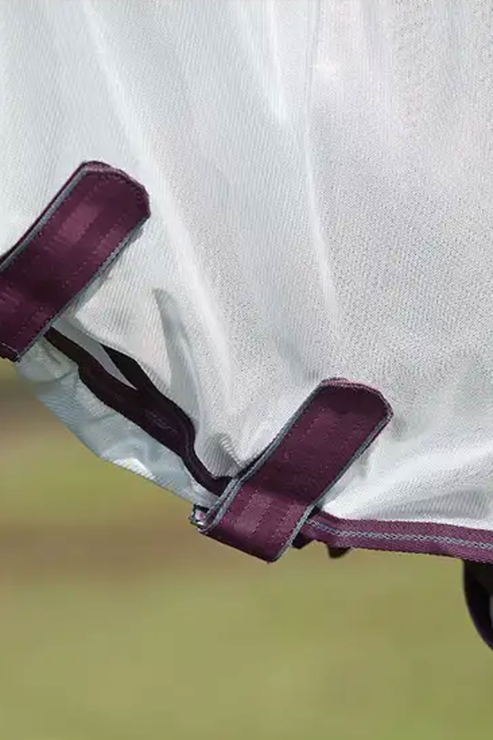 Manta Anti-Moscas con Cubre Cuello Fijo Weatherbeeta Comfitec Essential Mesh II