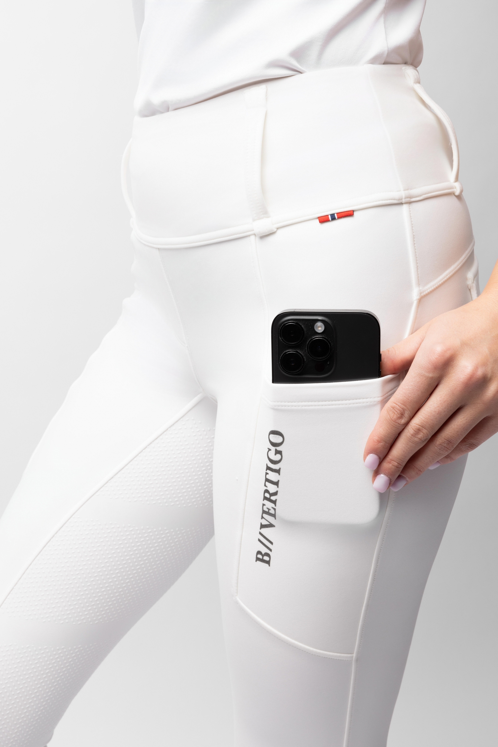 B Vertigo Chiara Pantalones de montar con asiento completo con compresión y diseño híbrido  