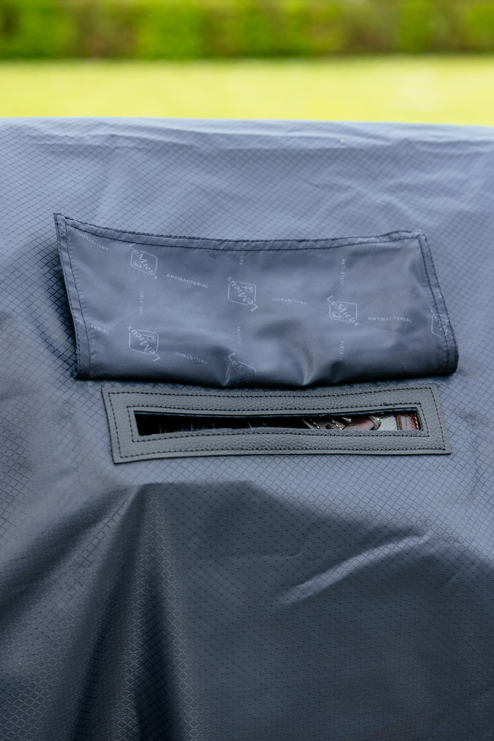 LeMieux manta de ejercicio impermeable con cuello fijo