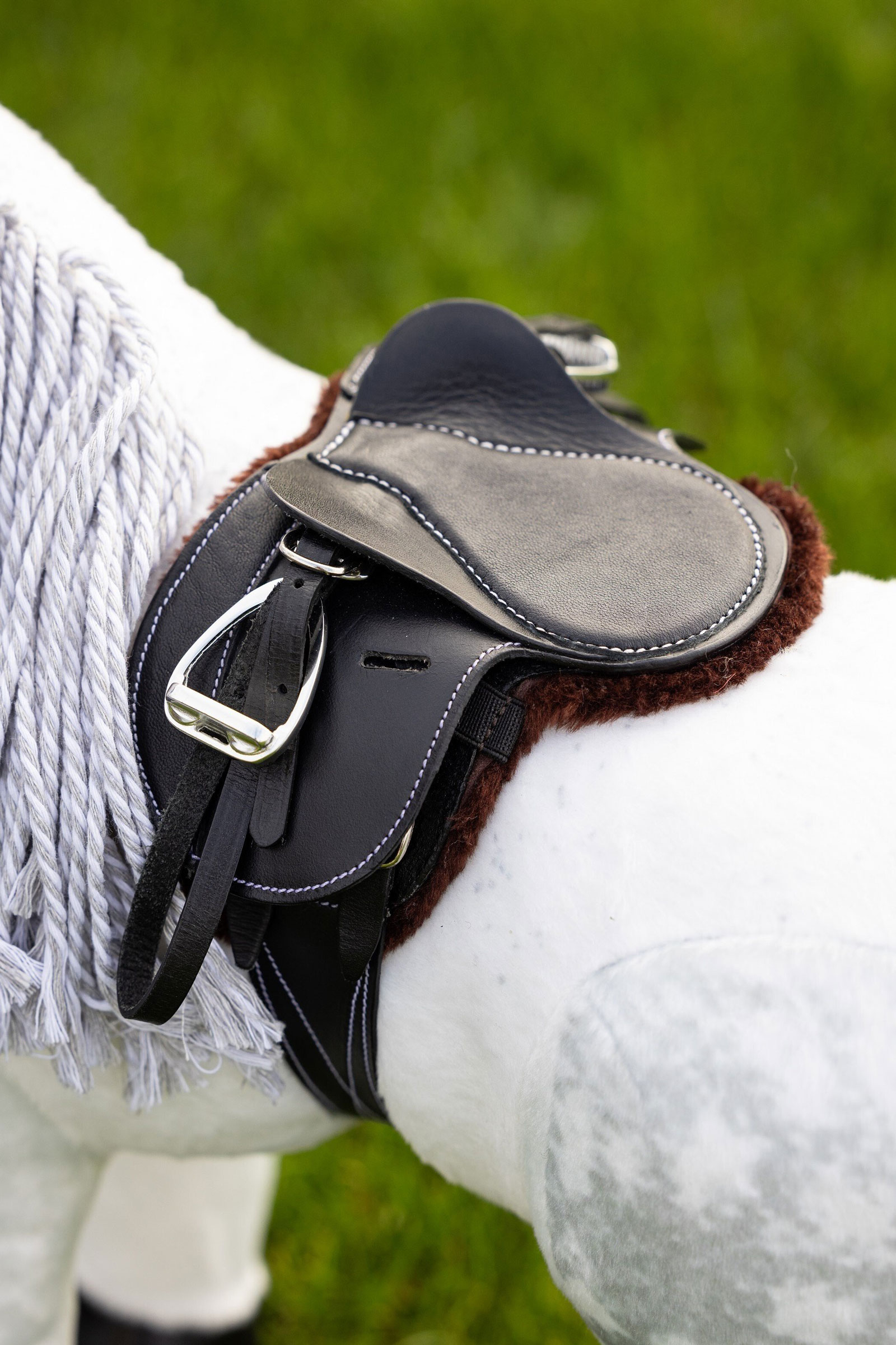 LeMieux Toy Pony mantilla doma show