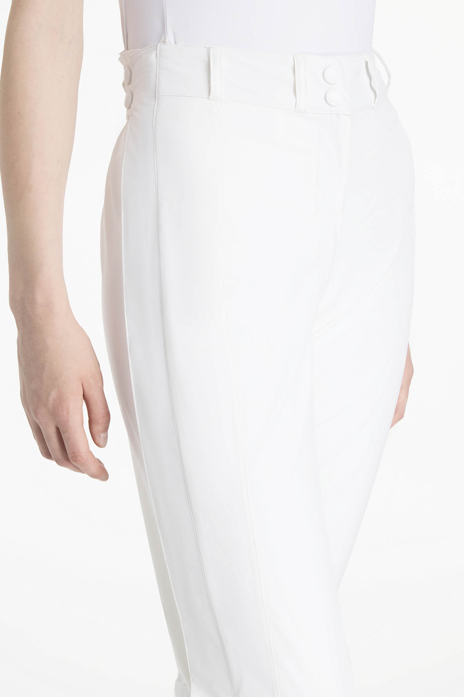 LeMieux Darcey Waterproof 3/4 Over Breeches &ndash; pantal&oacute;n impermeable 3/4 para llevar sobre los pantalones de montar