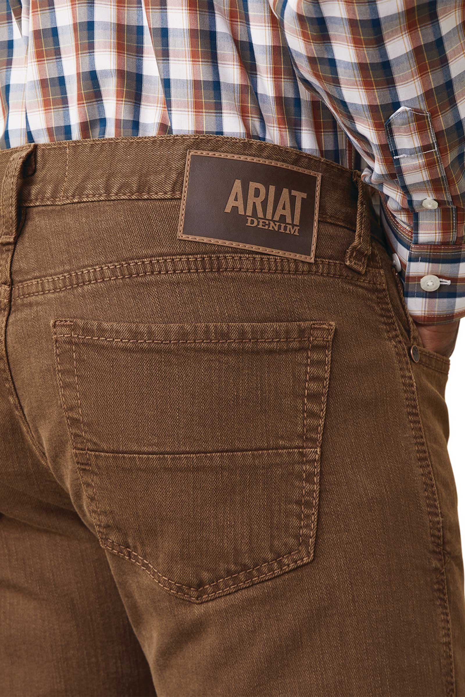 Jeans Ariat M7 Str Grizzly Straight para hombre en color oliva
