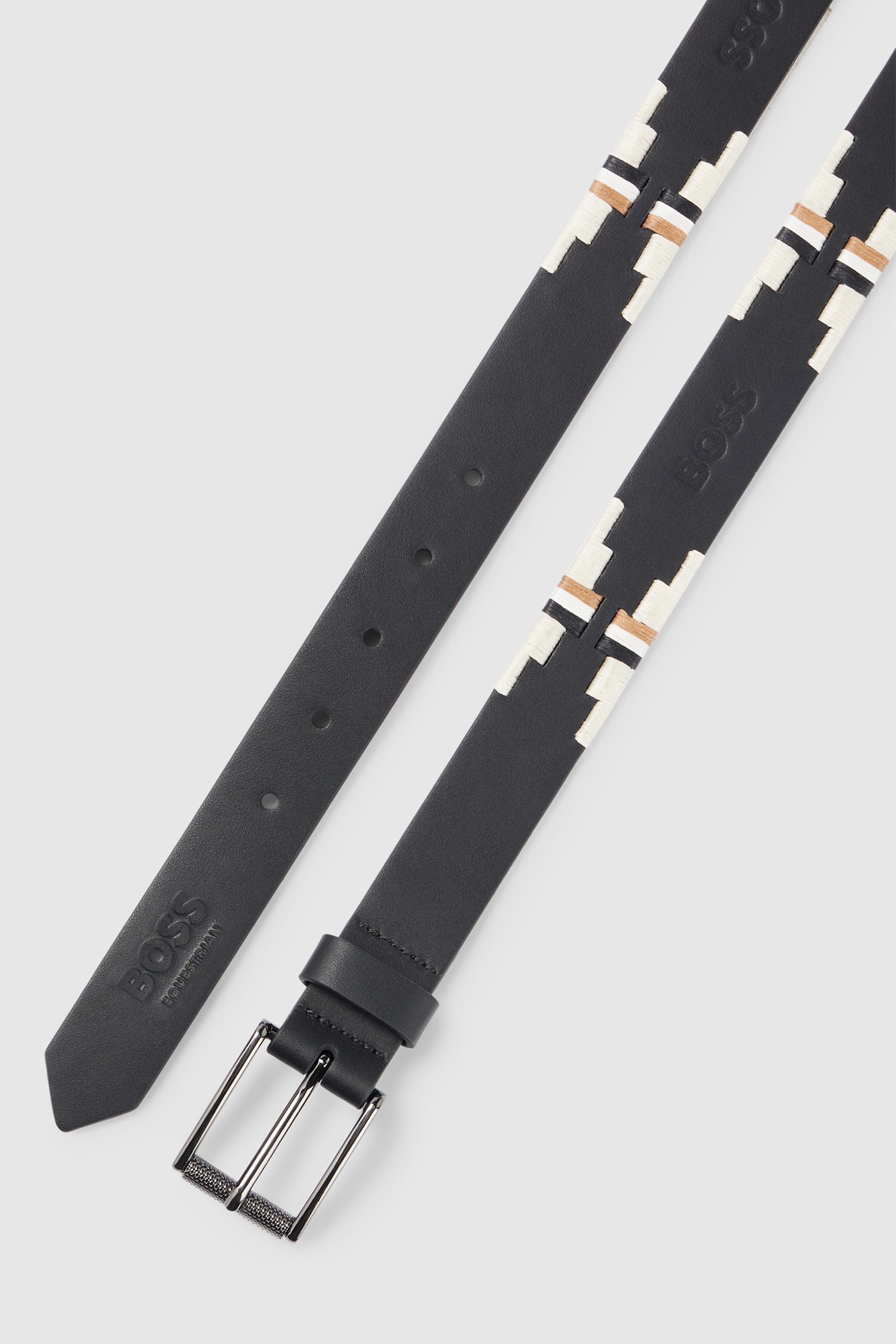 Cintur&oacute;n tipo polo con firma de Boss