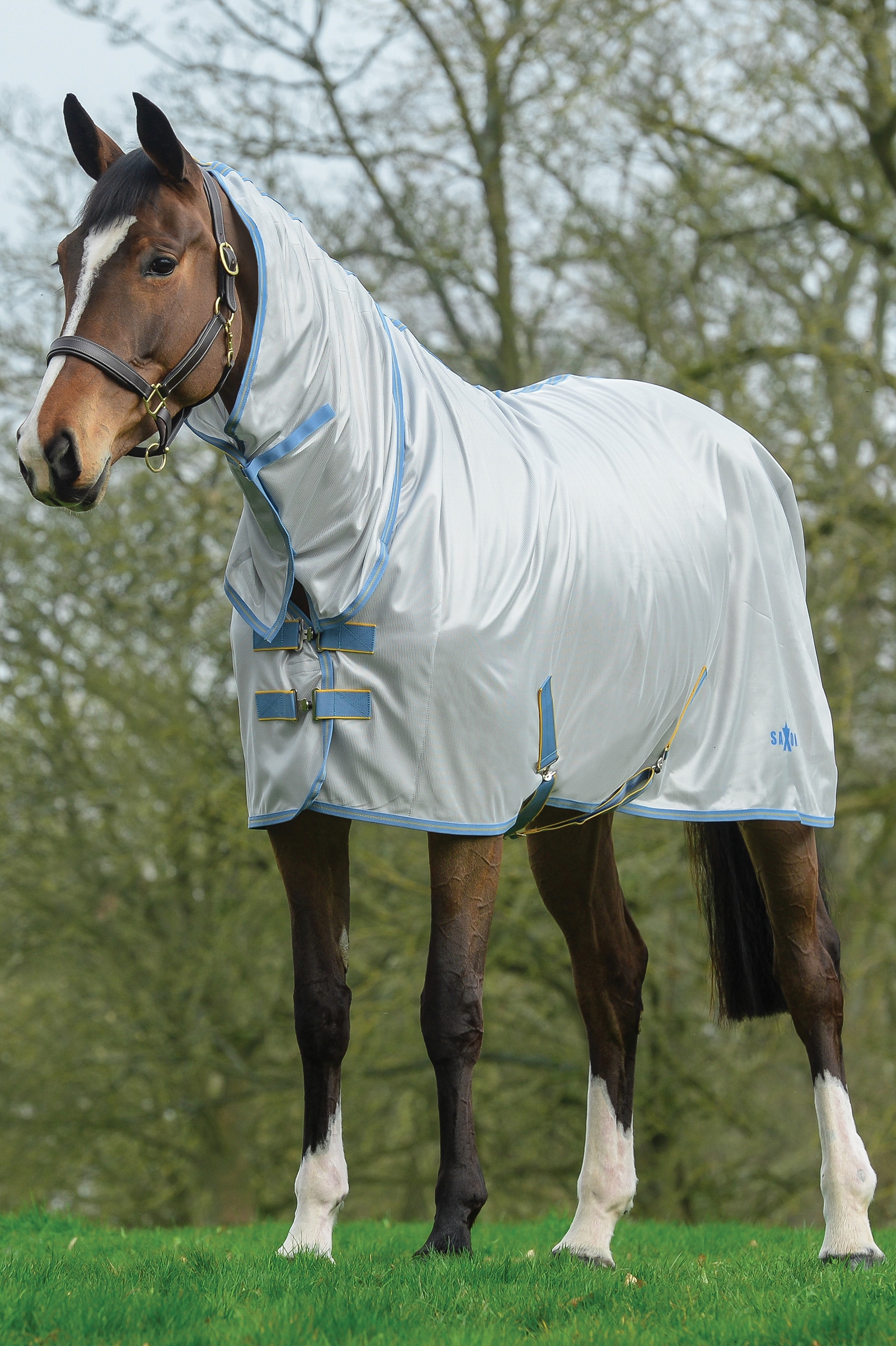 Manta Combo de Malla con Cubre Cuello Fijo Saxon