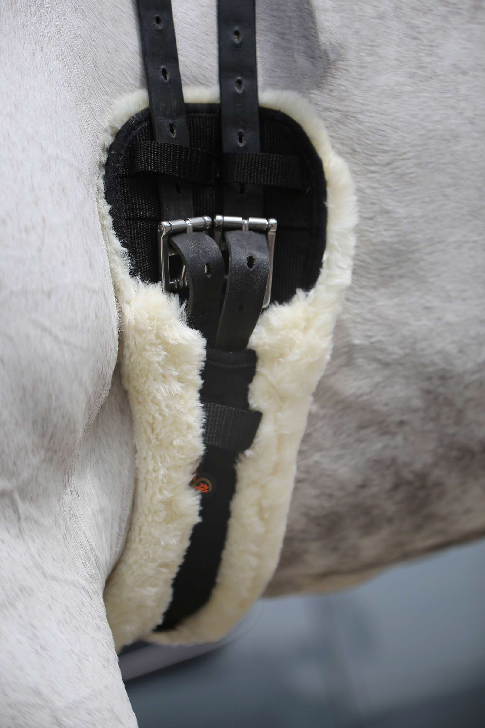 Cincha corta de piel de oveja Kentucky Horsewear