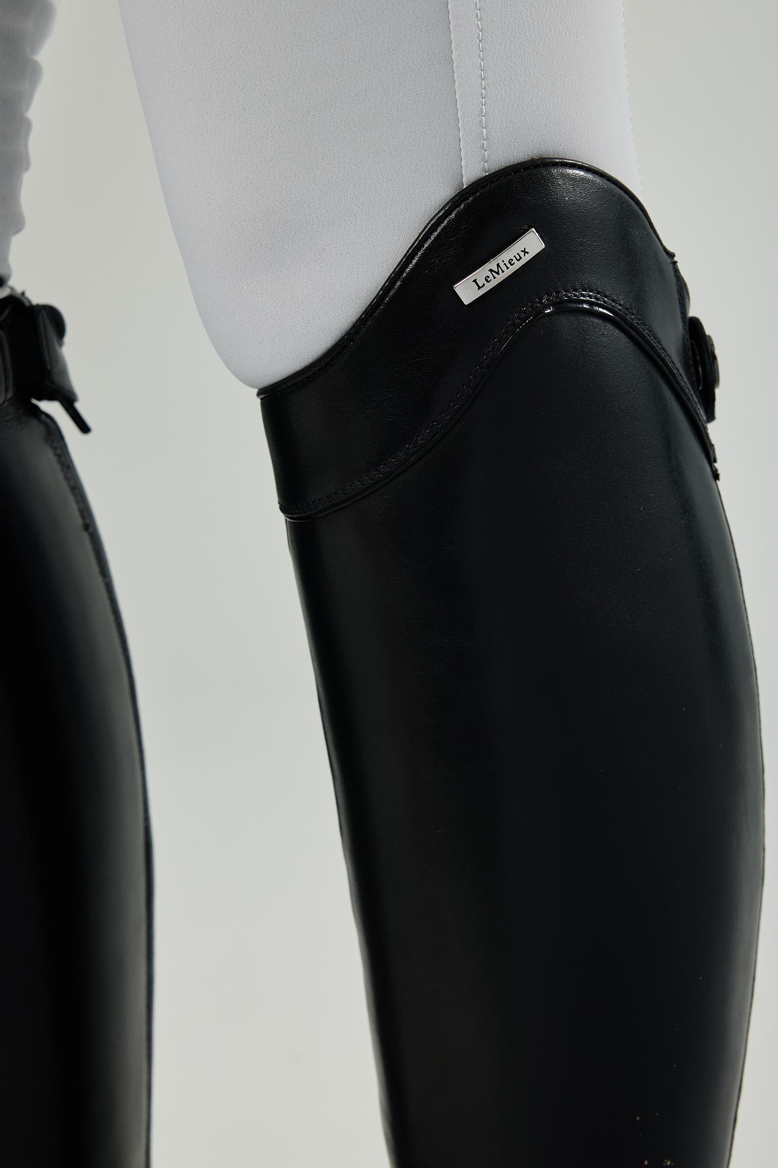 LeMieux botas de equitaci&oacute;n con cordones, ca&ntilde;a de altura regular