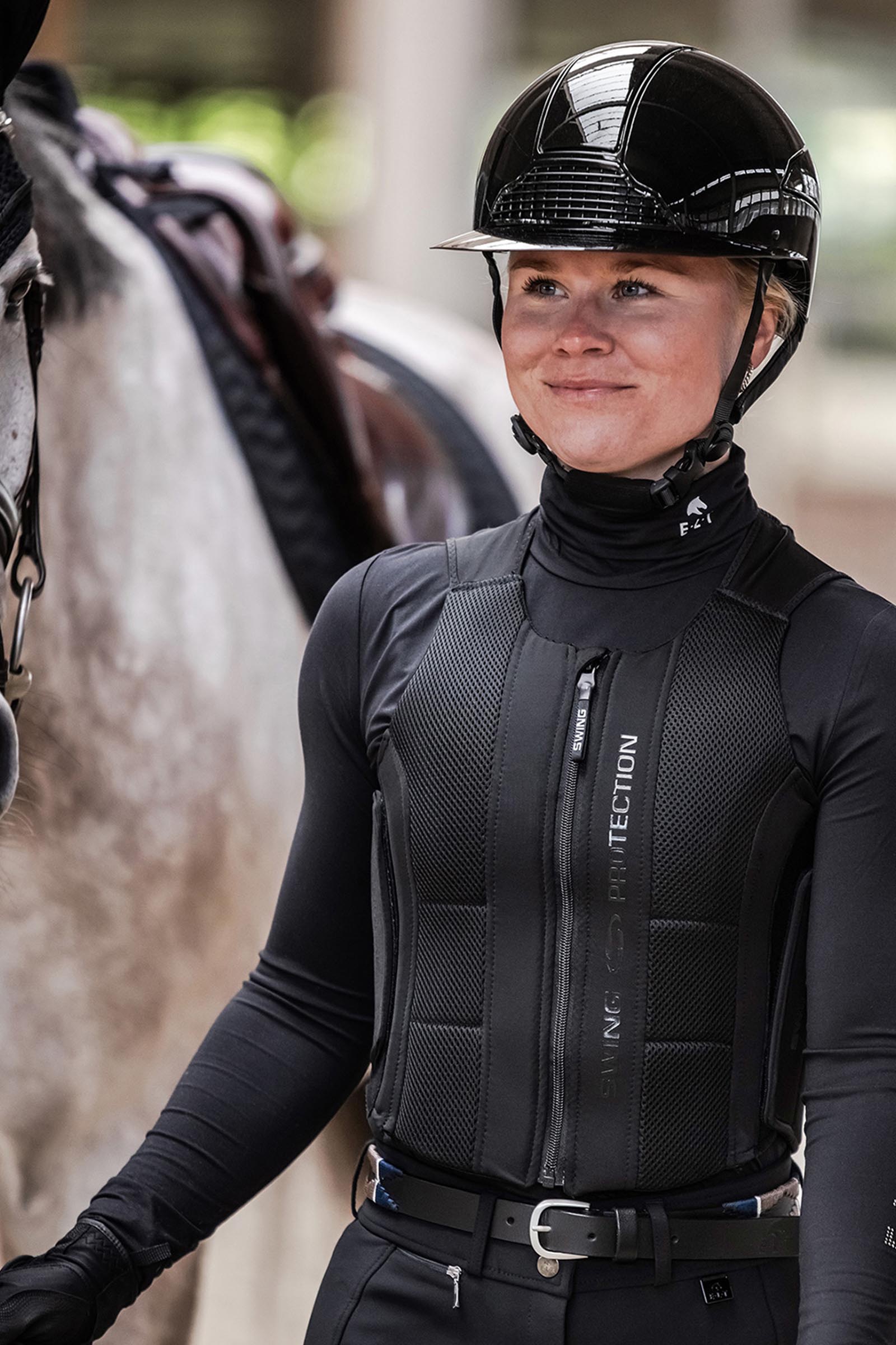 SWING P24 Pro Protector de Espalda