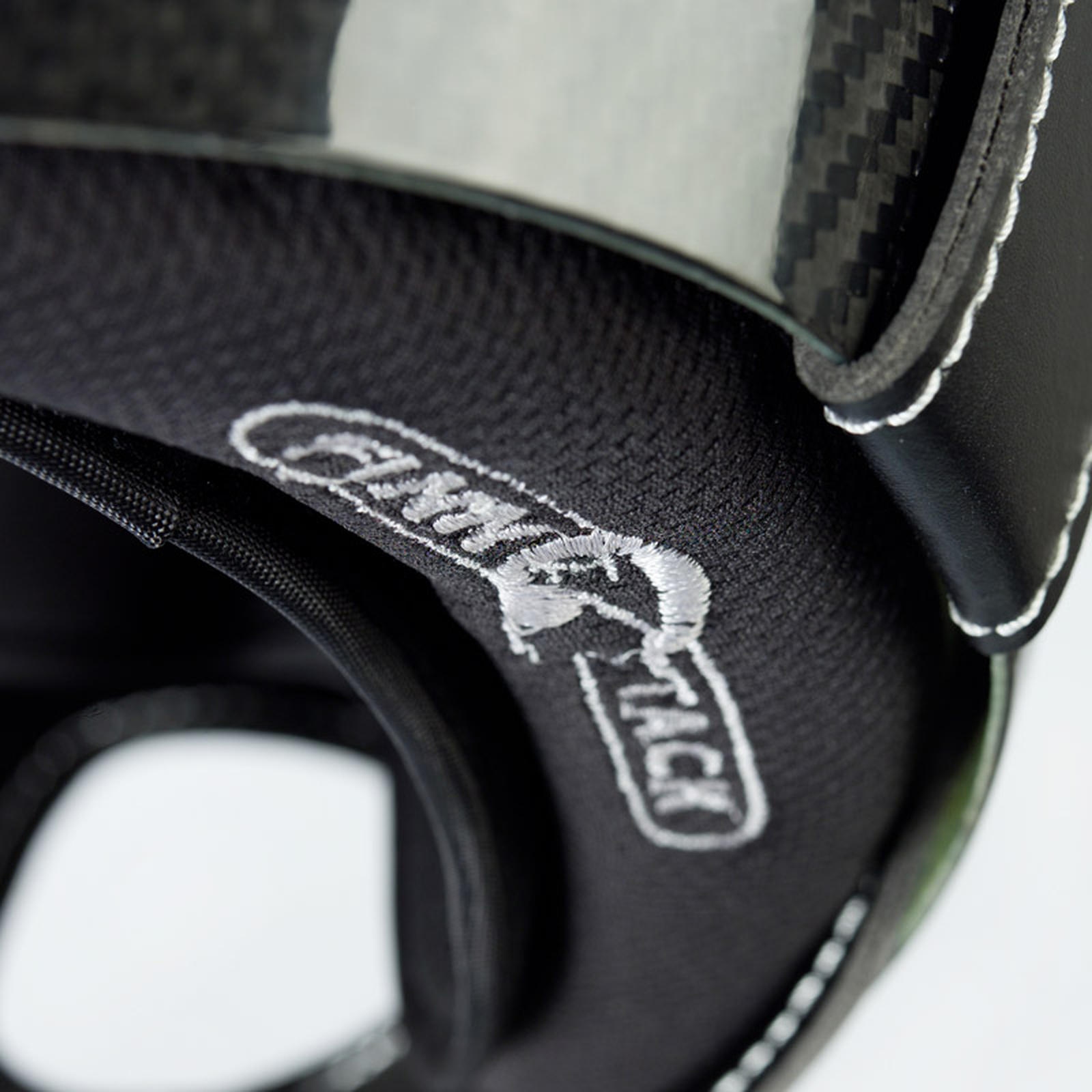 Casco de fibra de carbono Finntack Elite