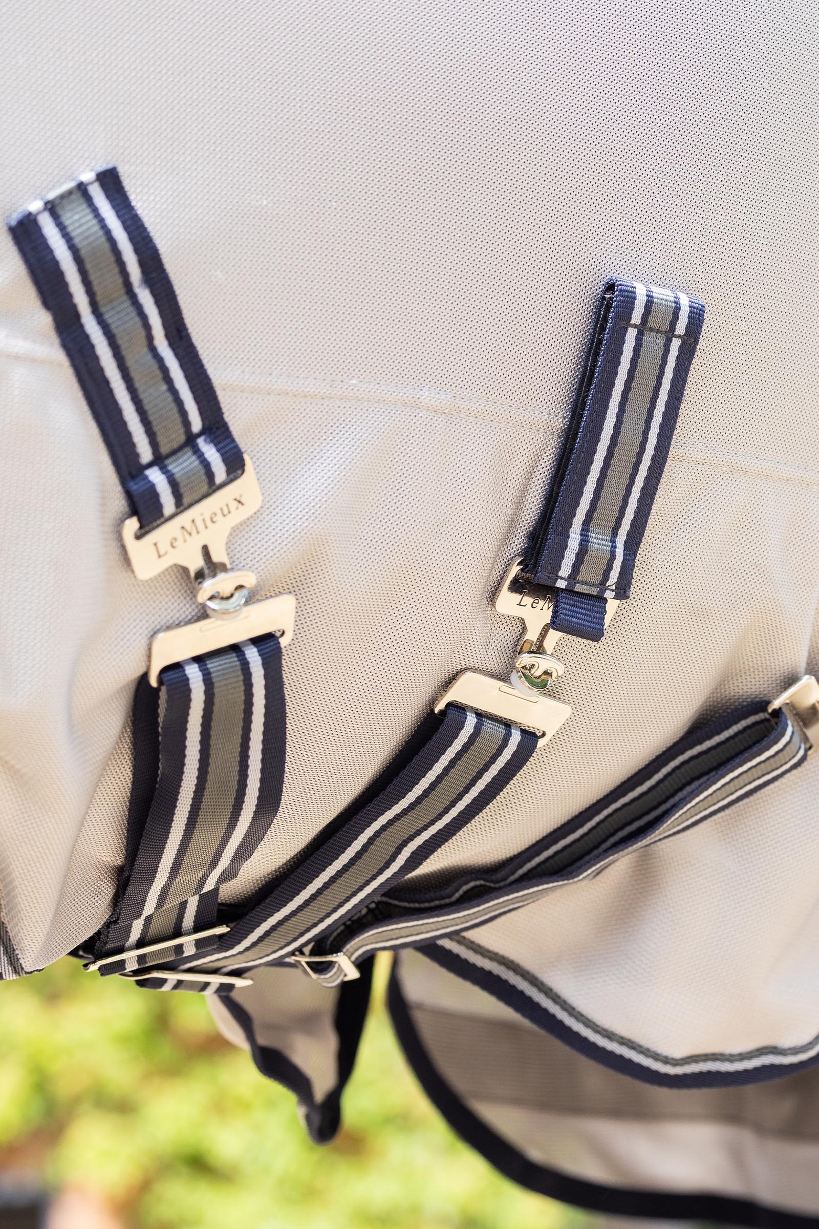 LeMieux Arika Armour-Tek manta antimoscas con cuello desmontable