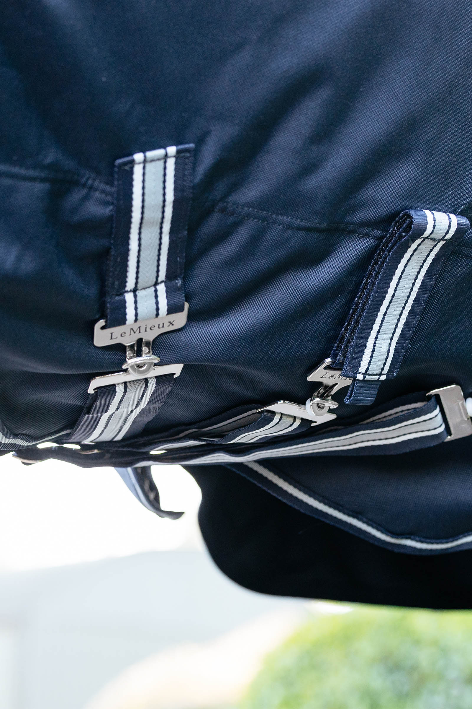 LeMieux Arika Storm-Tek manta con cuello desmontable, 200 g