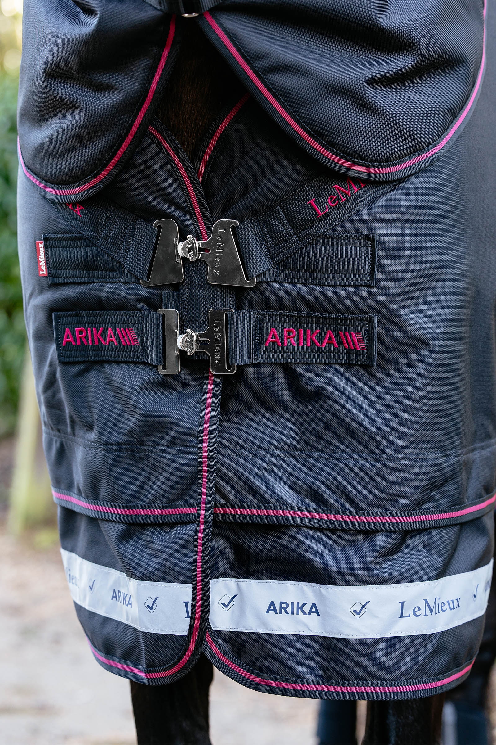 LeMieux Arika Storm-Tek manta de exterior con cuello desmontable, 50 g