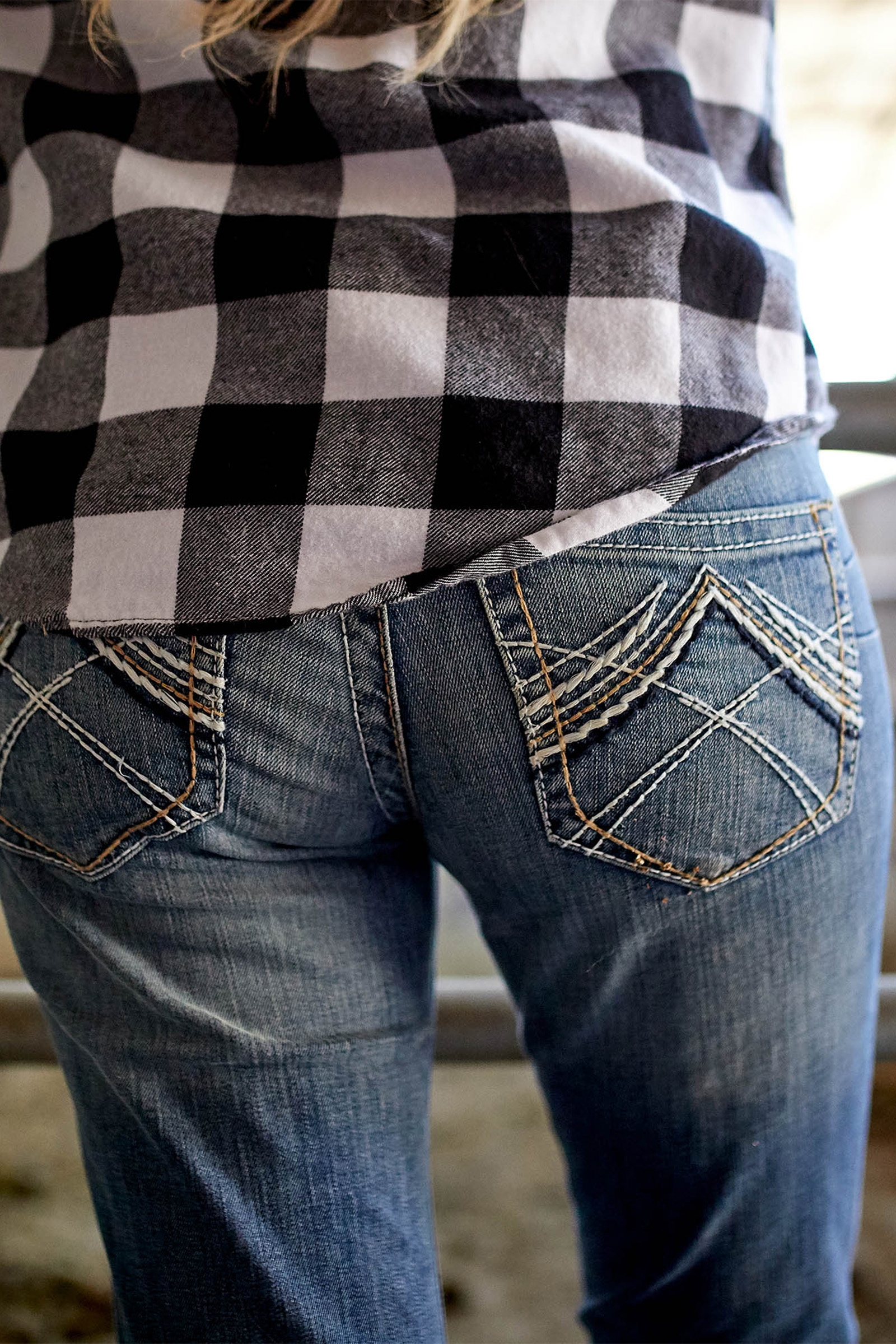 Ariat Whipstitch R.E.A.L. Bootcut stretch jeans con tiro medio