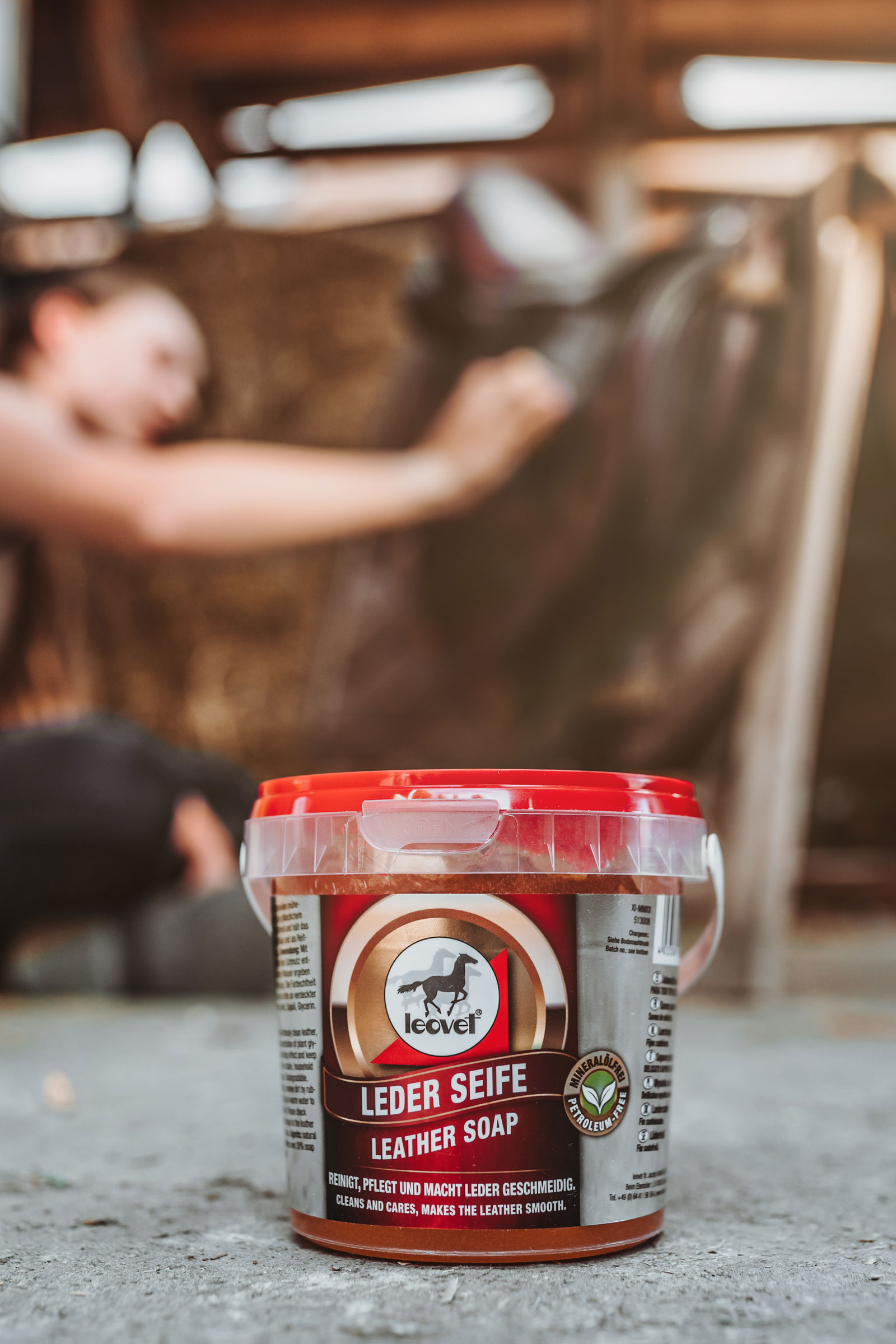 Leovet Jab&oacute;n para cuero, 500g (450ml)