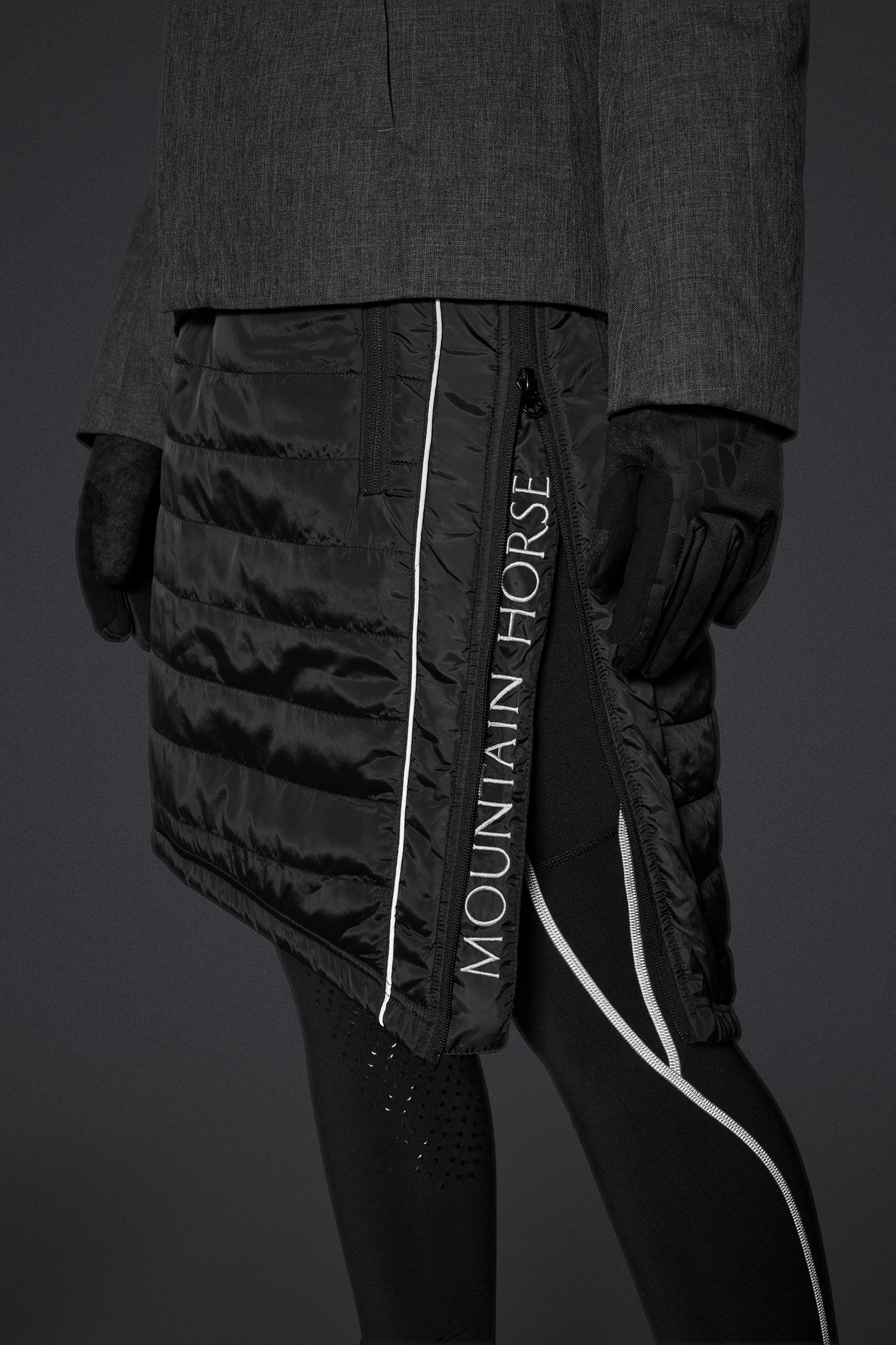 Falda Mountain Horse Sally Cover