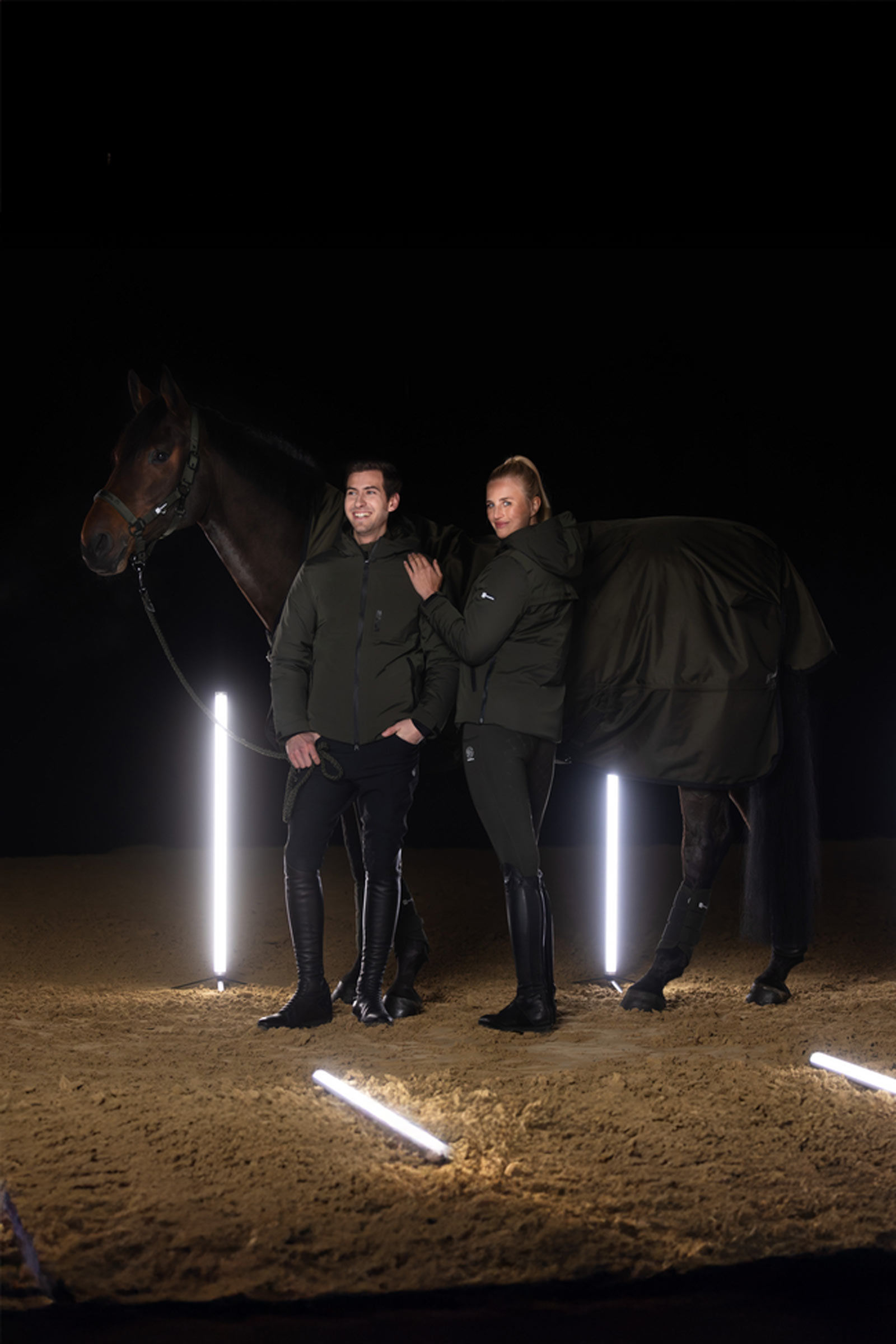 Eskadron Dynamics AW25 cabezada cuadra con hebilla doble